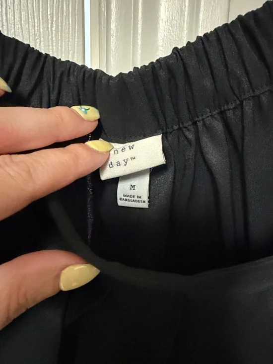 Black Pleated Maxi Skirt - Womens - Picture 2 of 4